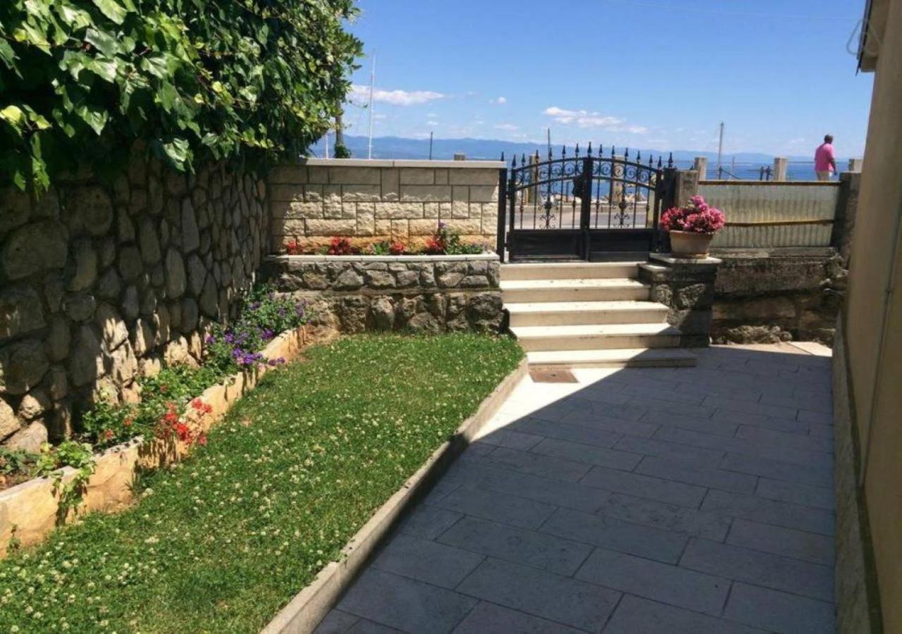 Apartment Gobac Ичичи Экстерьер фото